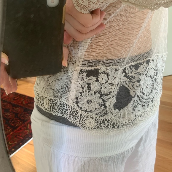 Vintage lace long sleeve blouse - Picture 4 of 6